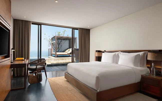 2BR Sky Penthouse Suite with Pool